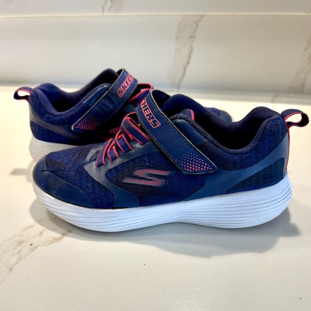 Skechers Kids' Blue and Pink Athletic  Sneakers size 2